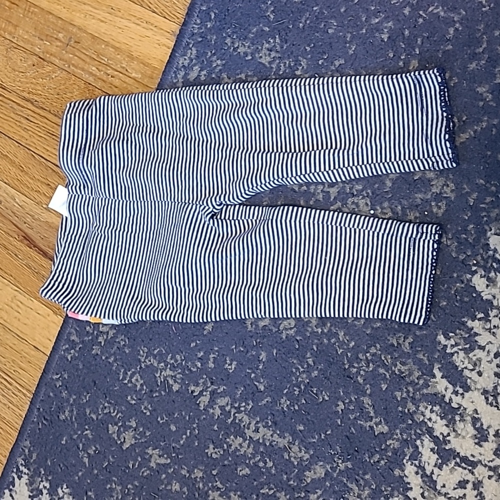 6M Bundle - Picture 5 of 7